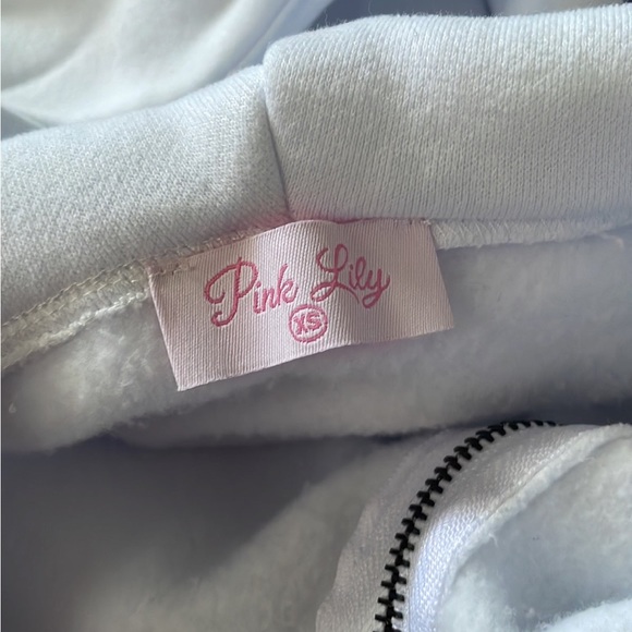 Pink Lily sweatshirt - Picture 2 of 5